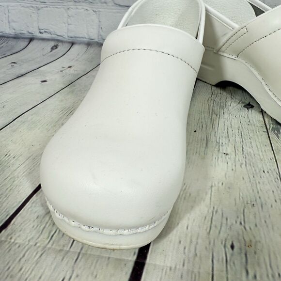 Dansko Loafer Women Size 10.5-11 US 41 EU White Slip On Minimalist Nurse Work - Picture 15 of 15